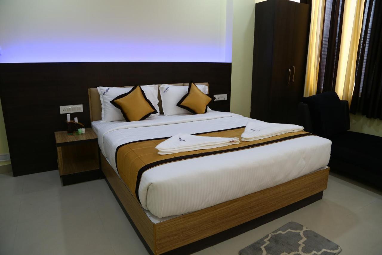Hotel Landmark Port Blair Kültér fotó