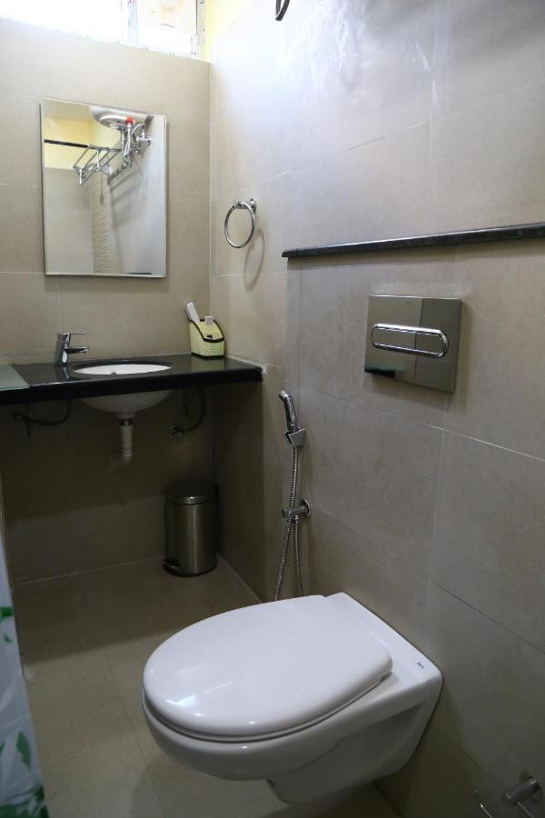 Hotel Landmark Port Blair Kültér fotó