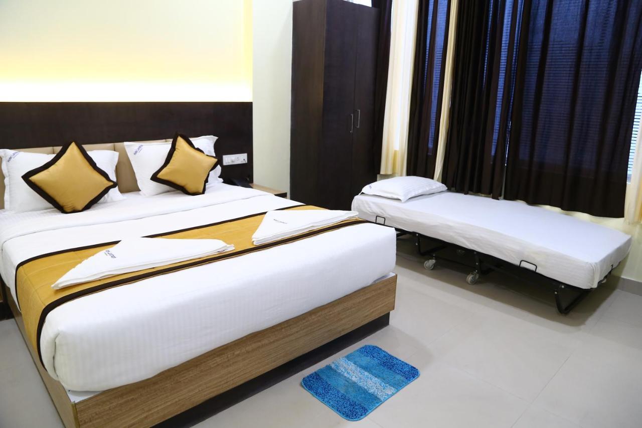 Hotel Landmark Port Blair Kültér fotó