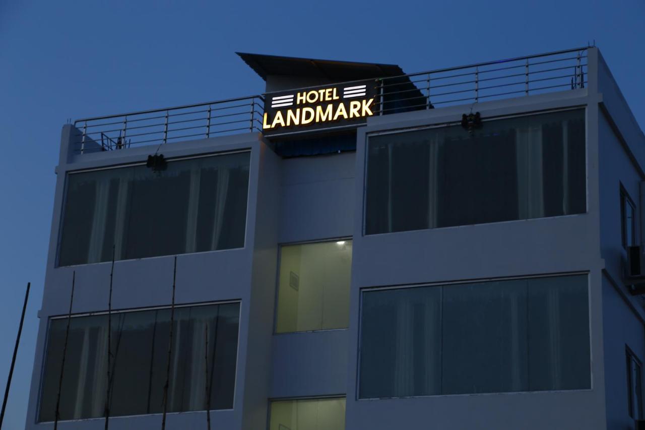 Hotel Landmark Port Blair Kültér fotó