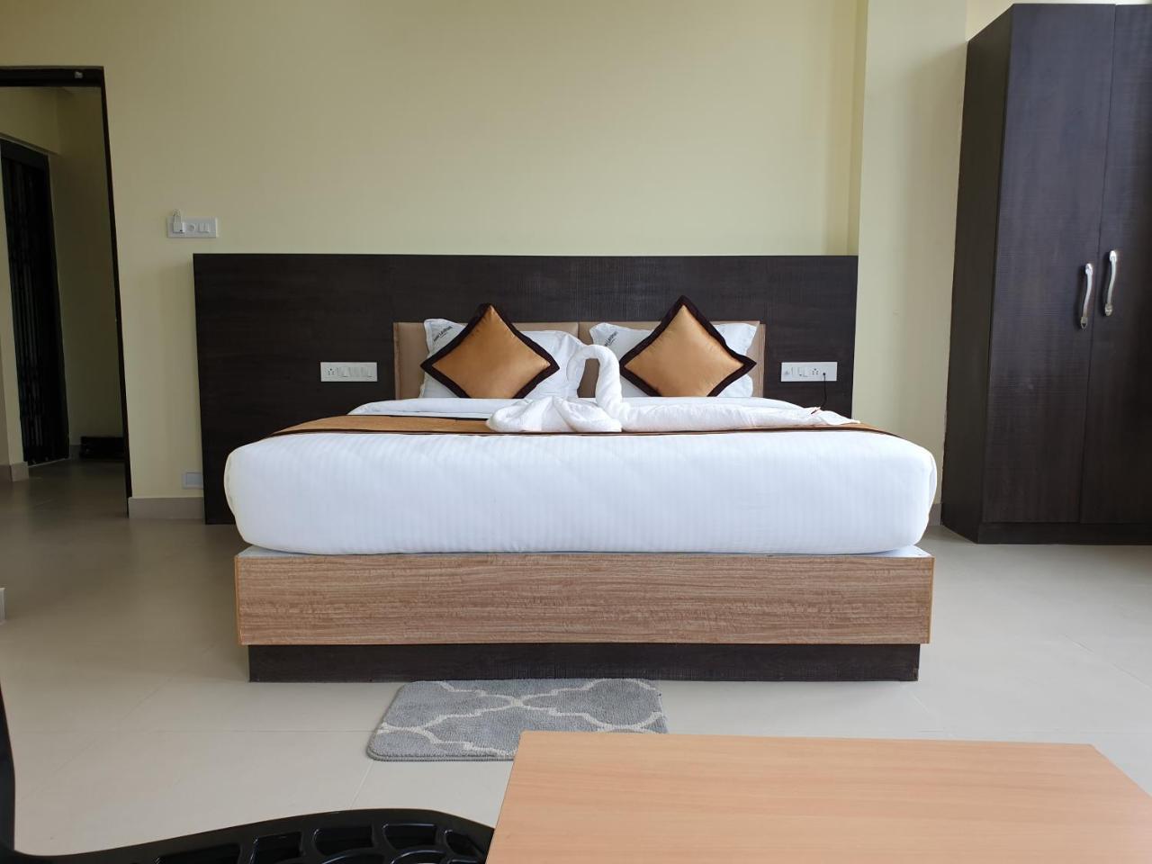 Hotel Landmark Port Blair Kültér fotó