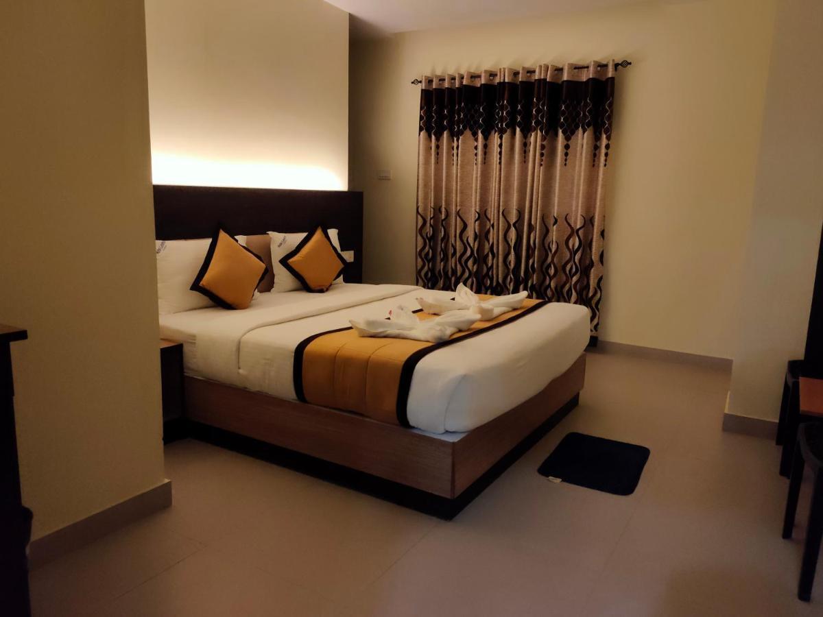 Hotel Landmark Port Blair Kültér fotó
